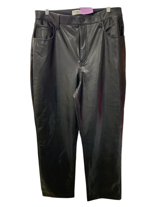NWT Abercrombie Juniors Faux Leather Black 32