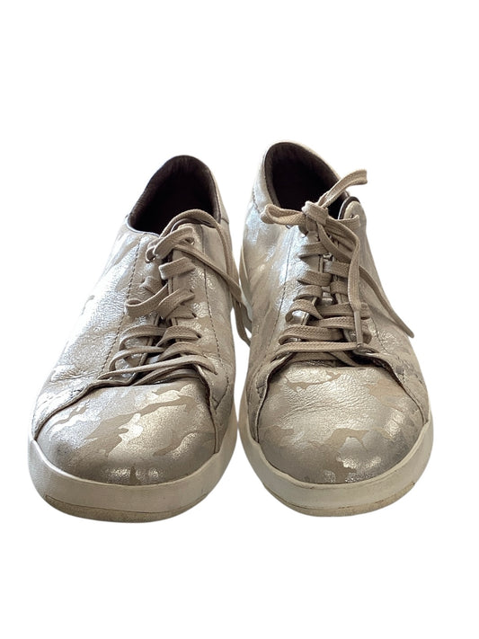 Cole Haan Grand Pro Women’s Sneaker Camo 10