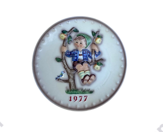 M.J. Hummel 1977 Annual Plate