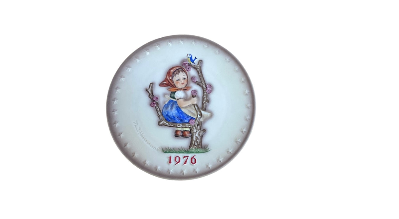 M.J. Hummel 1976 Annual Plate