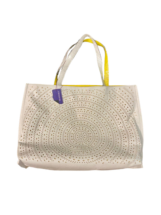 NWT Reversable Summer Tote White and Yellow